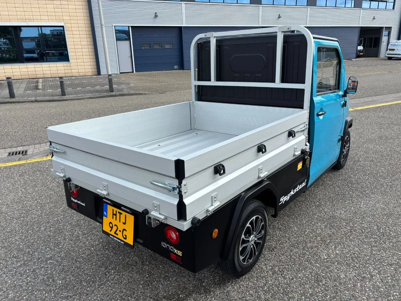 spijkstaal 2025 - iona xs kieper 200km bereik 100% elektrisch 600kg laadvermogen NIEUW obrázek 5