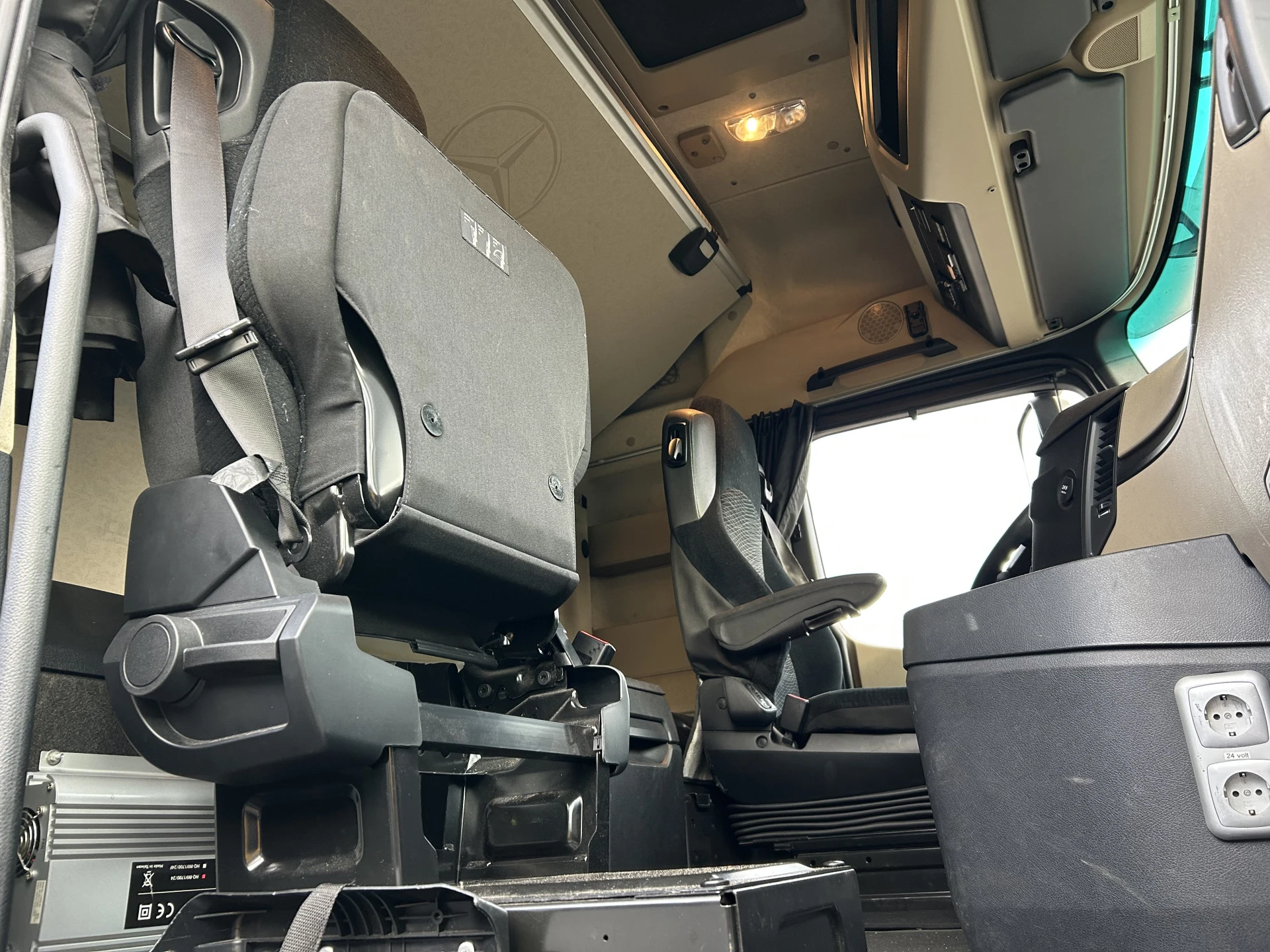 Mercedes-Benz Actros 2019 - 1842 Bigspace / 777 dkm / Mega Bild 11
