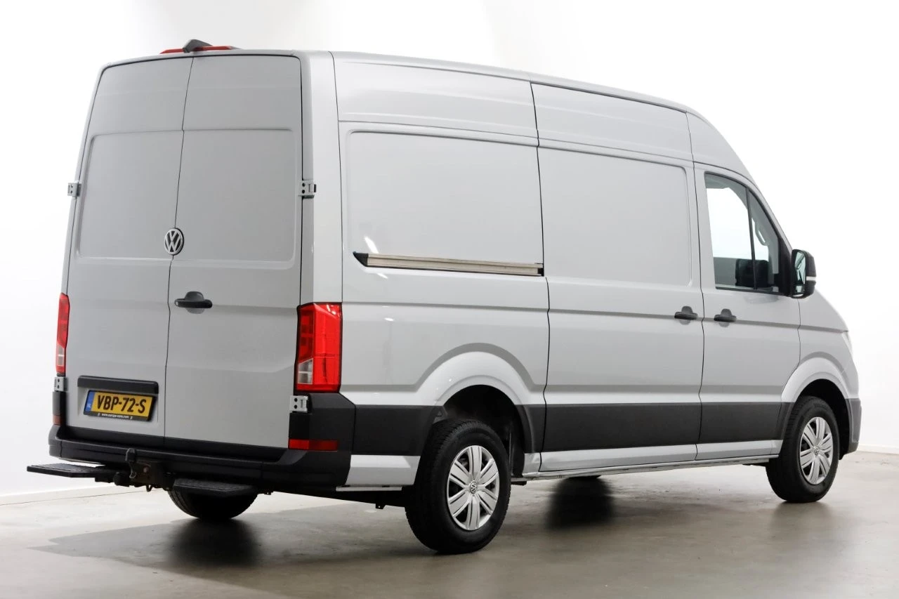 Volkswagen Crafter 2019 - 35 2.0 TDI 177pk L3H3 (L2H2) DSG-Automaat Highline LED/Navi/Camera 06-2019 afbeelding 2