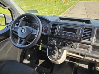 Volkswagen Transporter 2017 - 2.0 TDI image 8