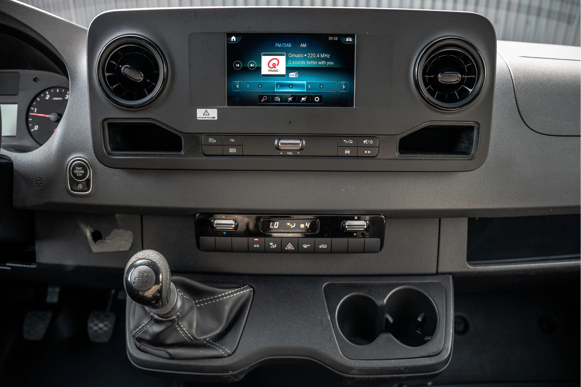Mercedes-Benz Sprinter 2020 - 311 CDI RWD L2H2 | Volledig Ingericht | Mbux | Camera | Climatronic obrázek 21