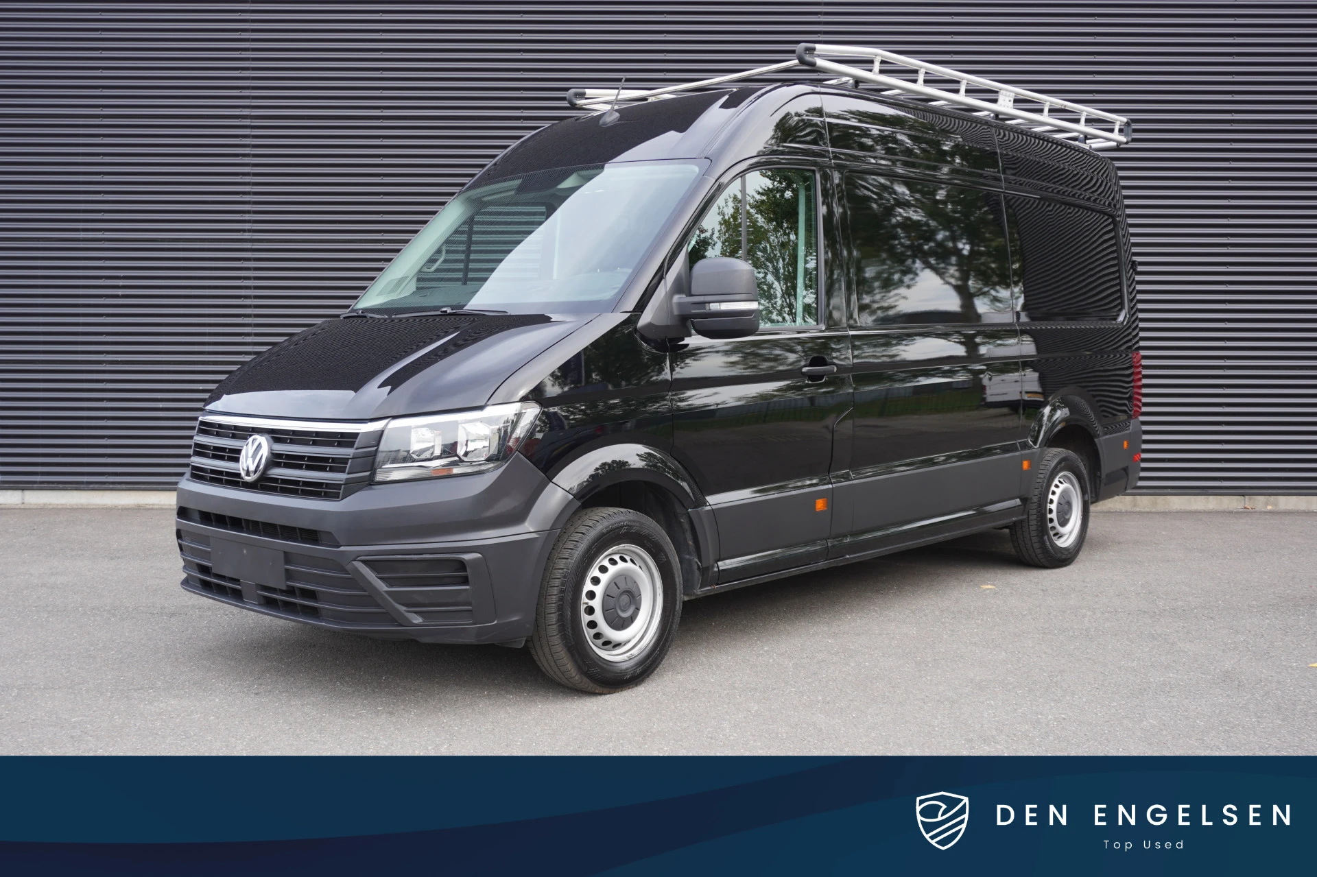 Volkswagen Crafter 2022 - 140pk L3H3/L2H2 Navigatie Airco Apple Carplay Imperiaal Werkplaats inrichting 3-Zits image 1