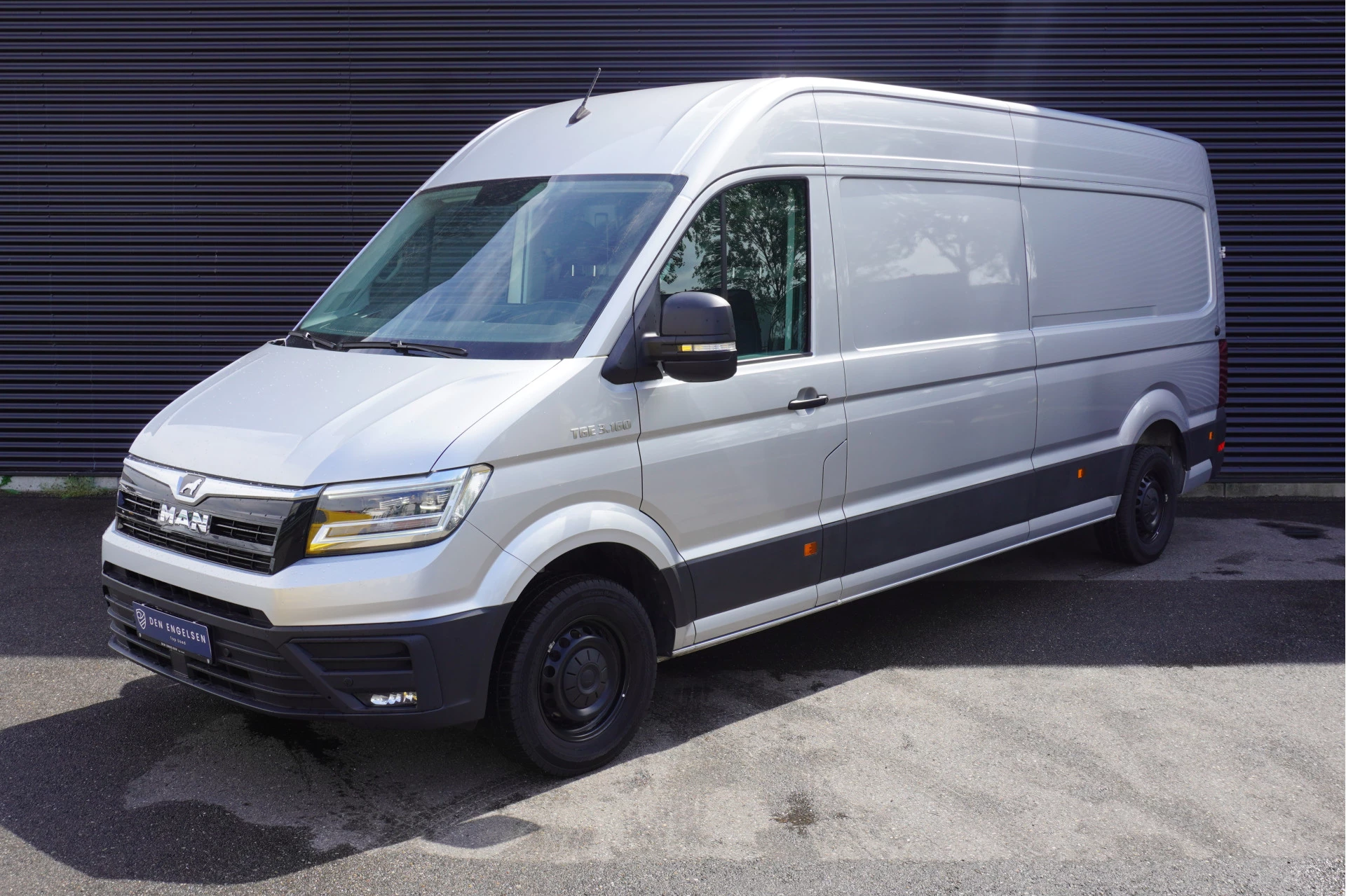 MAN TGE 2024 - 3.160 160pk Automaat RWD 3500kg Trekgewicht L4H3/L3H2 Apple carplay Camera Trekhaak Navigatie Parkeersensoren LED 3-zits image 1
