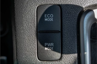Toyota Hilux 2019 - 2.4 D 4WD | 150 PK | Automaat | Camera | Cruise | Navi | Trekhaak bild 28