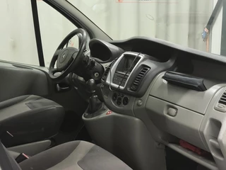 Renault Trafic 2011 - 2.0dCi Trekhaak, Marge Apk tot 31-1-2027! bild 9