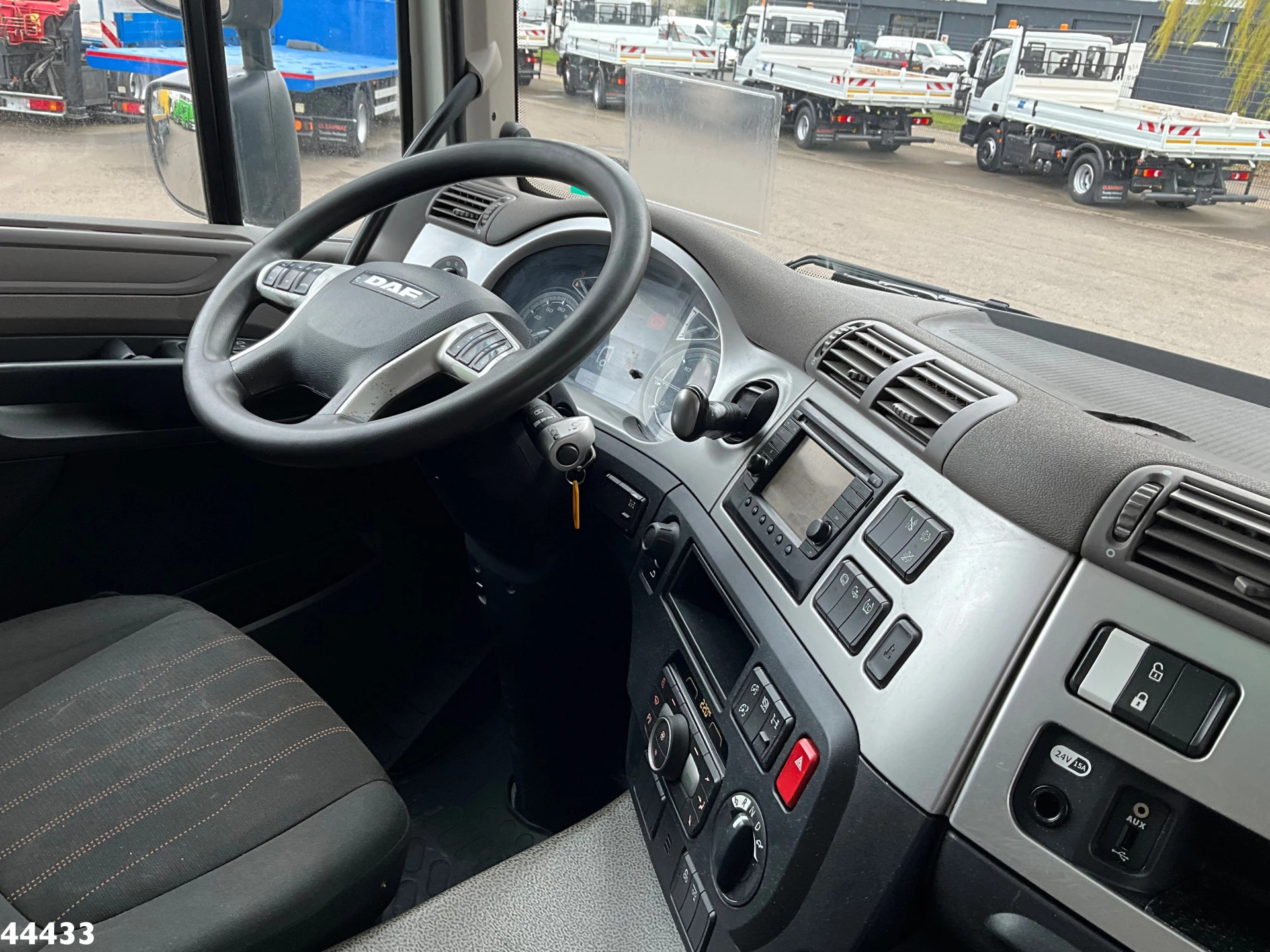 DAF FAX CF 480 Euro 6 HMF 26 Tonmeter laadkraan 2020 image 11