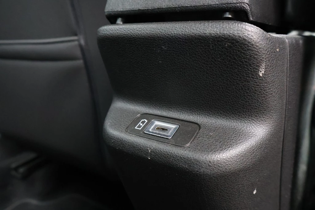 Jeep Avenger 2023 - 1.2 ALTITUDE / 18 inch + All Season / Apple Carplay / LED Lampen afbeelding 36