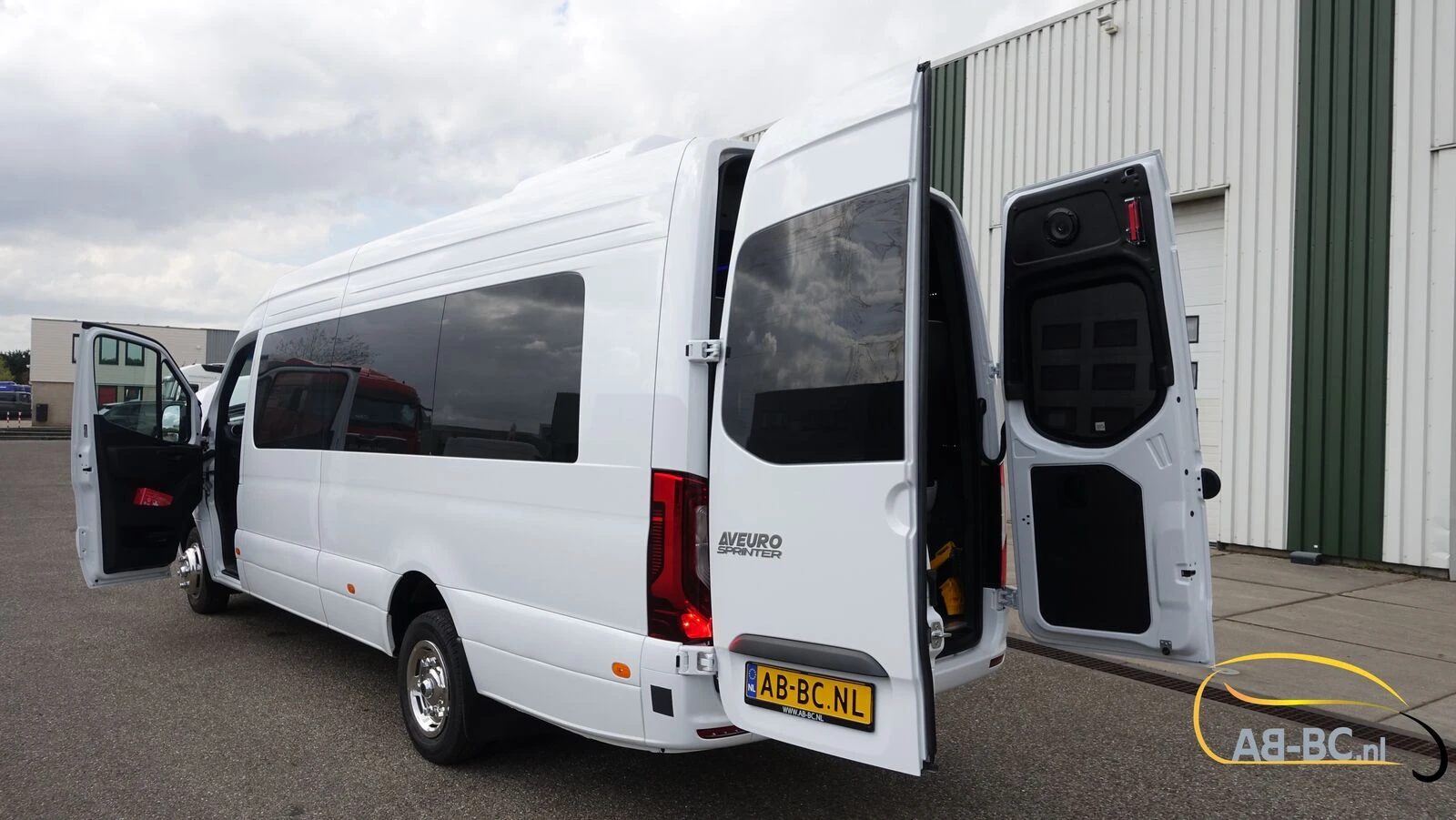 Mercedes-Benz Sprinter 2026 - Aveuro 519 CDI 21 seats EURO 6 obrázek 16