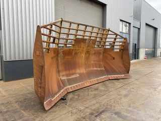 Caterpillar D9U Blade 2020 - N/A obrazek 3