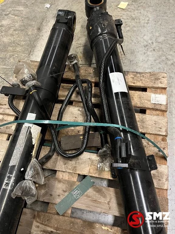 Caterpillar - Cylinder GP Boom Caterpillar afbeelding 1