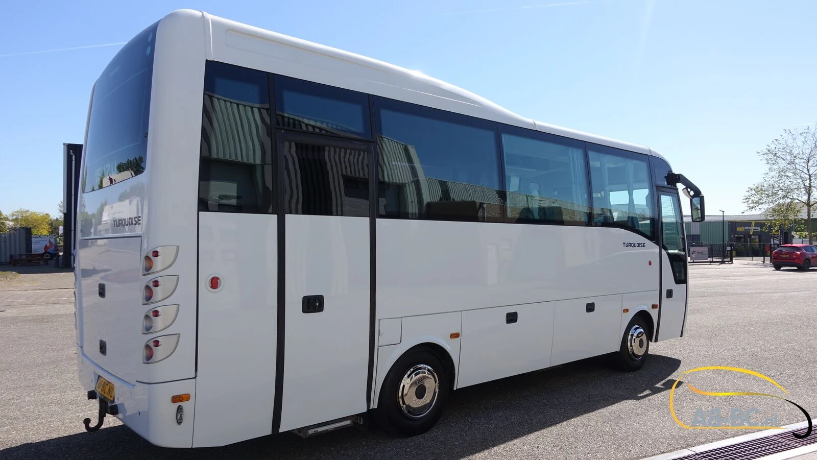 Isuzu Turquoise 30 seats EURO 6 2016 afbeelding 7