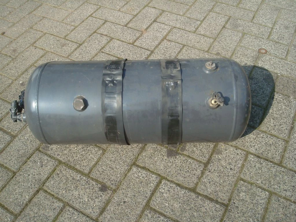 Renault - Luchtketel 40 ltr obrázek 1