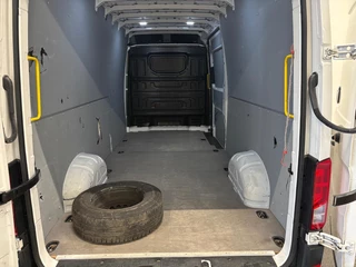 Volkswagen Crafter 2023 - 35 2.0 TDI L4H3 Comfortline Automaat immagine 3 miniatura