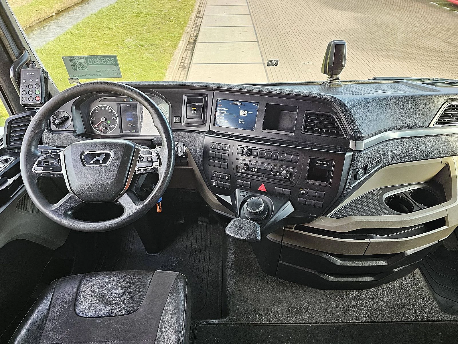 MAN TGX 2021 - 33.510 image 8