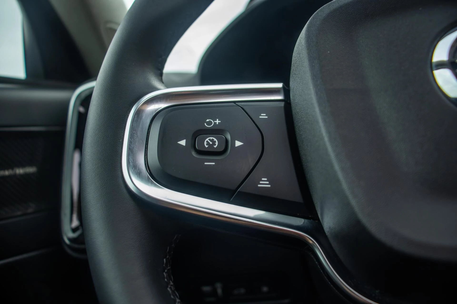 Volvo XC40 2023 - 1.5 T5 Plug-in hybrid Ultimate Dark, Pano, Leder imagen 15