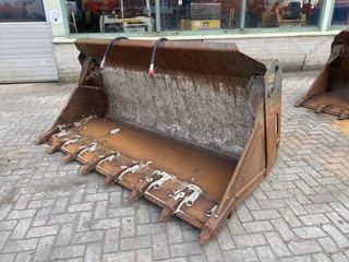 Hitachi - Of Volvo Breedte 2.50 M obrázek 2 náhled