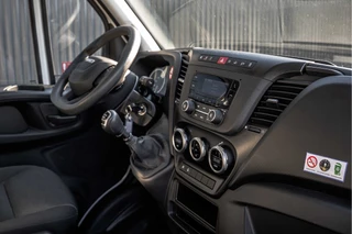 Iveco Daily 2023 - 35S16 | 160PK | 3-Zits | Climatronic | Trekhaak 3.500 Kg image 2 thumbnail