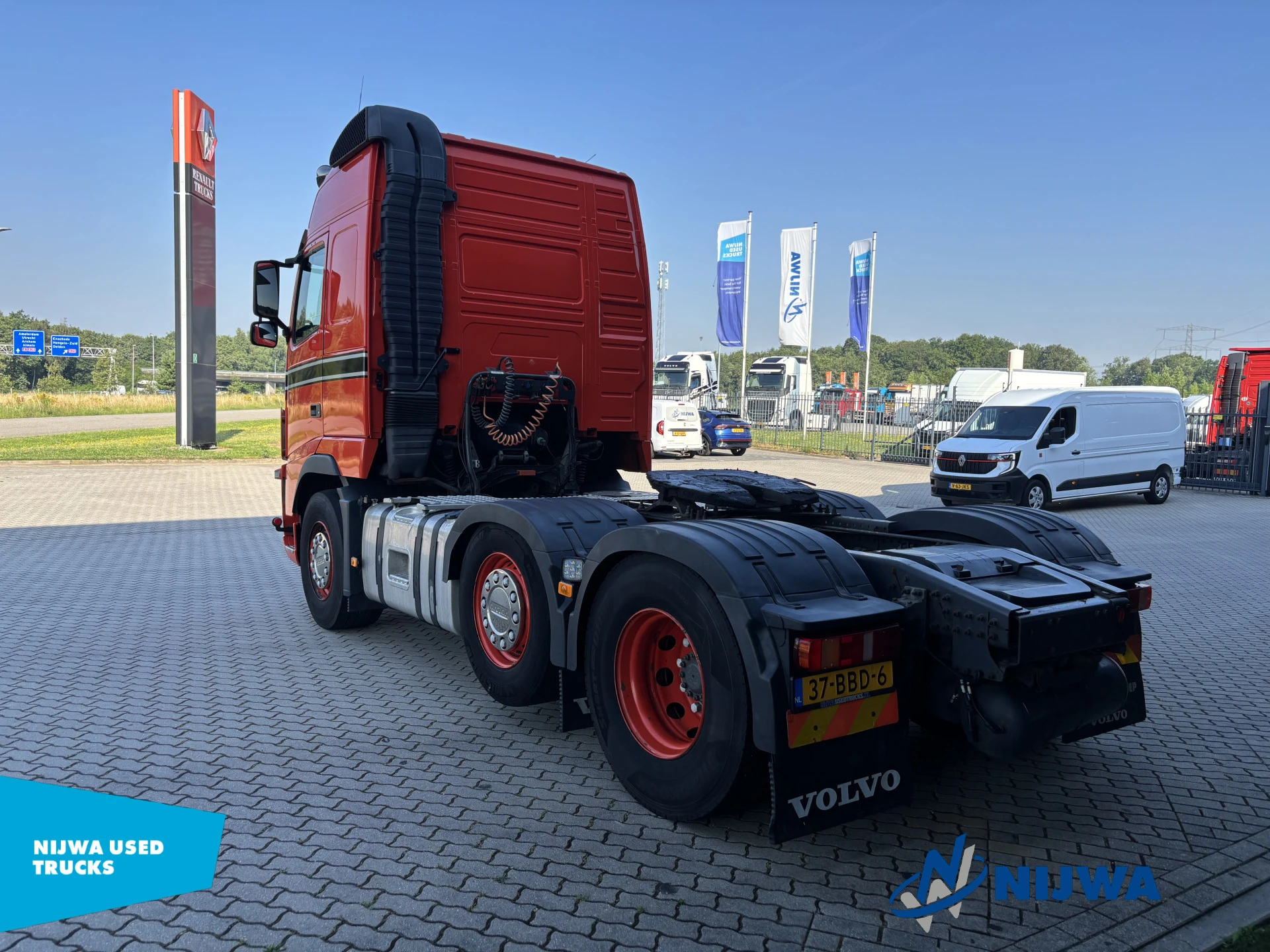 Volvo FH 2012 - 420 6x2/4 Xenon + Koelkast Bild 4