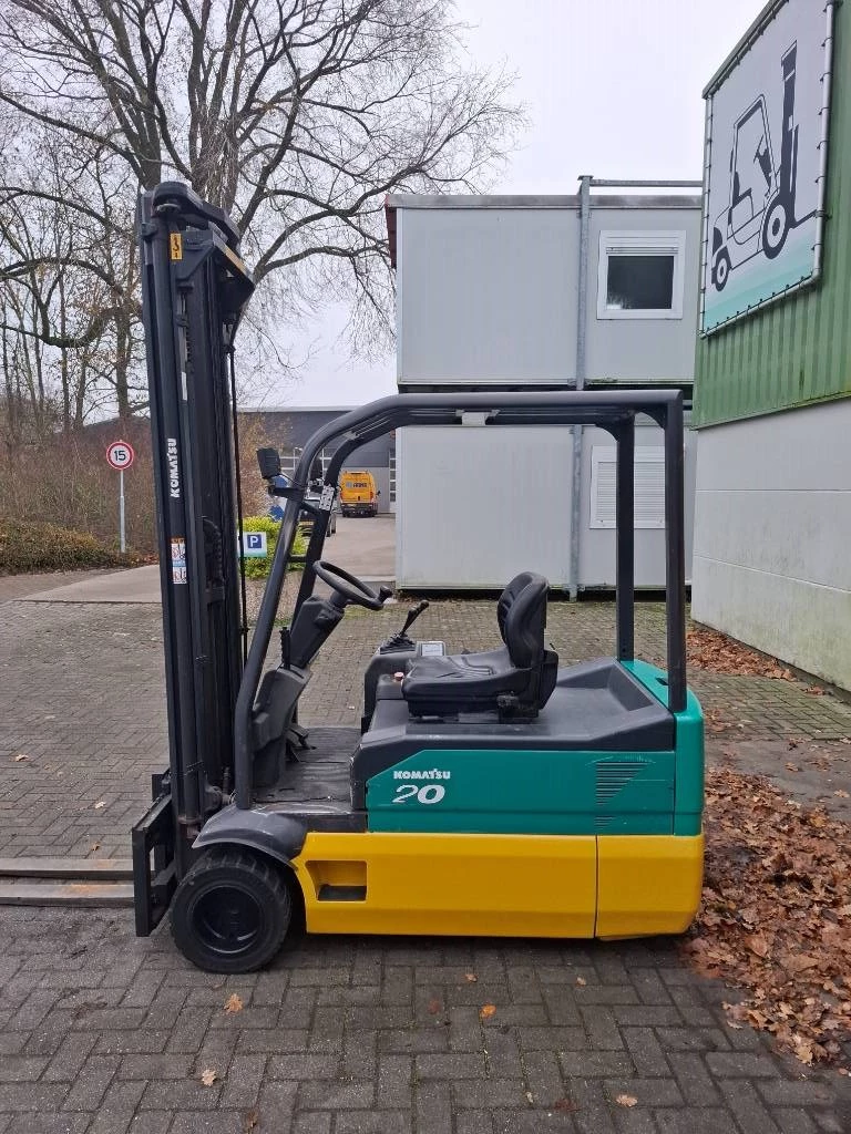 Komatsu 2007 - FB20M-2R Heftruck triplex 6400! afbeelding 1