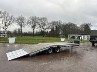 kuiper N/A 2014 - Voor Pick Up trekker met schotel be oplegger knik vloer imagem 1