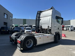 Scania S 2025 - 590S V8 Highline / Retarder / Leder bild 2