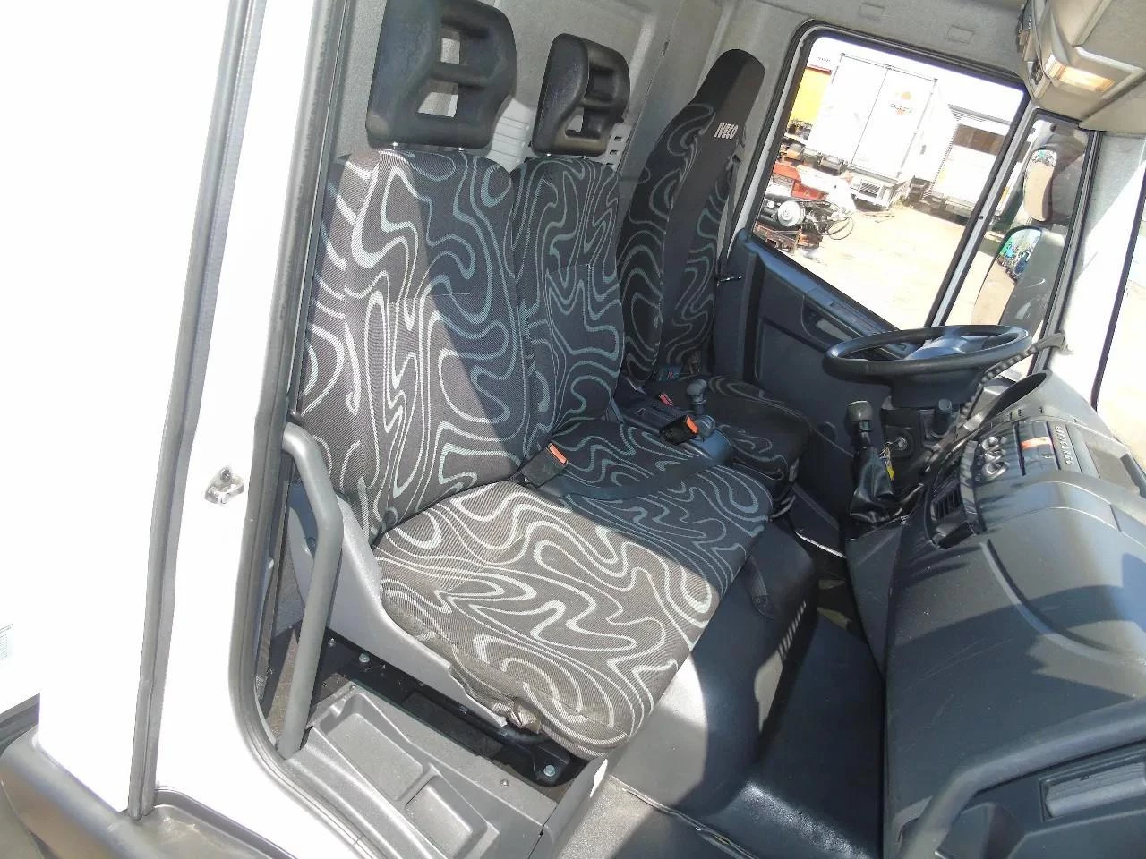 Iveco ML 75 2011 image 10