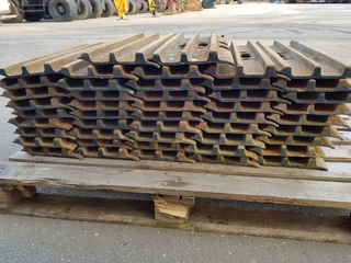 Hyundai N/A - Track Pads - Robex 220 - 600mm. obrazek 7