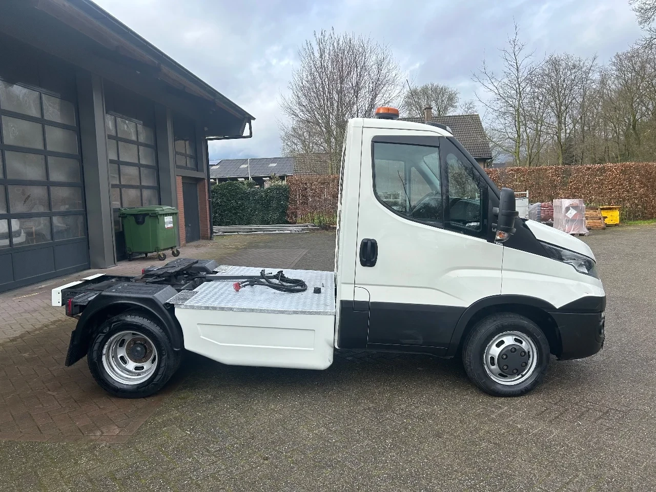 Iveco Daily 2016 - 40C17 BE TREKKER 8.7 TON EURO 5 image 3