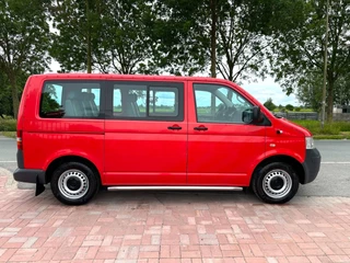 Volkswagen Transporter 2008 - Kombi 2.5 TDI AUTOMAAT 174 PK!!! 7 PERSOONS YOUNGTIMER obrazek 4