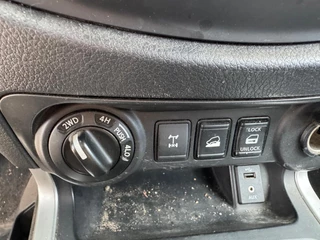 Nissan Navara 2019 - N/A obrazek 24