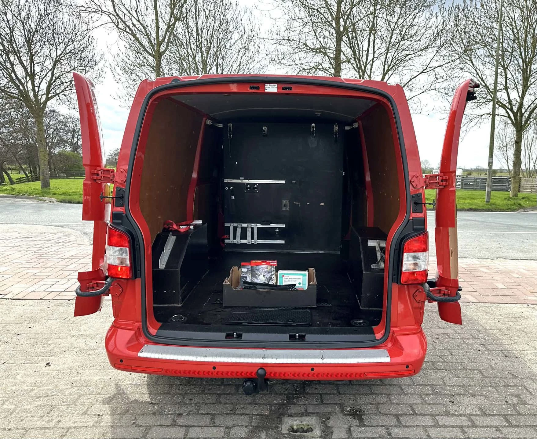 Volkswagen Transporter 2014 - 2.0 TDI L2H1 124.689 km.!!! 6 DRS!!! MARGE afbeelding 3
