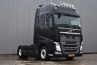 Volvo FH 2019 - 500 Globe XL 4x2 - NEW TACHO - PARK. AIRCO - NAVI - 2 x FUEL TANKS - TV - ALCOA'S - XENON - GOOD CONDITION - te koop