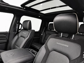 Dodge Ram 1500 2024 - Laramie Night Edition Modeljaar "24 | BOMVOL!| Panoramadak elect. | Luchtvering | Virtual cockpit | Adaptive cruise | Geheel rijklaar incl. LPG &Trekhaak| изображение 15