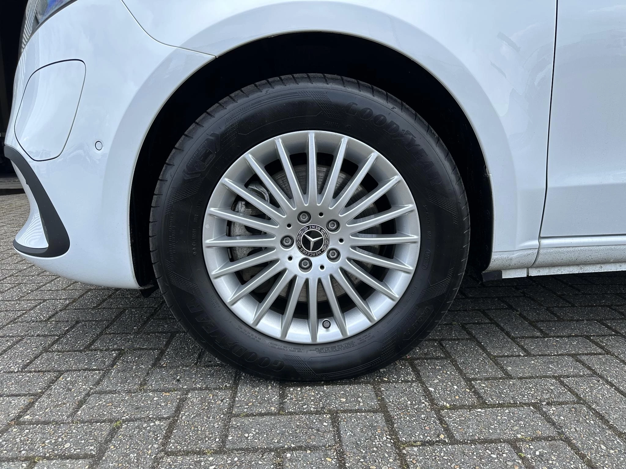 Mercedes-Benz EQV 2025 - 300 90 kWh 6/7/8-Persoons Facelift Model L2 afbeelding 25
