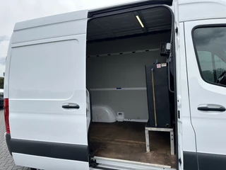Mercedes-Benz Sprinter 2020 - 314 CDI 143 PK AUTOMAAT / L1H2 / 1e EIGENAAR / CAMERA / GEVEERDE STOEL / BLIND SPOT / CRUISE / AIRCO immagine 9