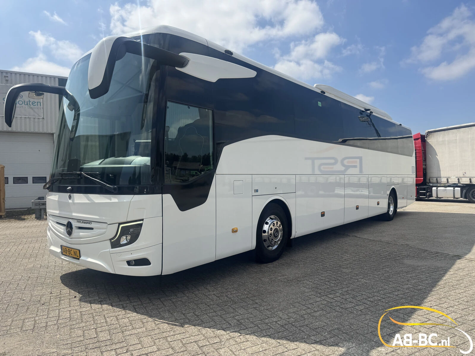 Mercedes-Benz Tourismo RHD 2023 afbeelding 11