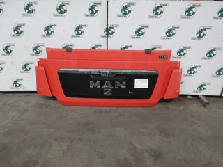 MAN - 81.61110-6041//81.61110-6076 VOOR GRILL MAN TGX EURO 5 afbeelding 3 miniatuur