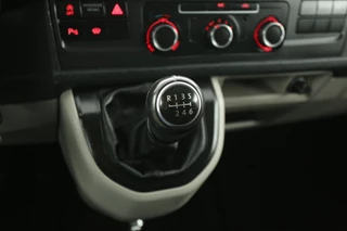 Volkswagen Transporter 2017 - 2.0 TDI 150PK L1H1 изображение 19