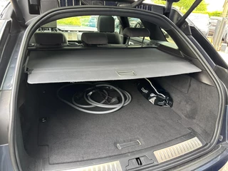 Land Rover Range Rover Velar 2024 - 2.0 P400e R-Dynamic HSE image 20
