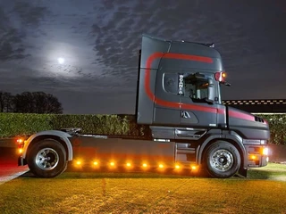 Scania T 2002 - T164-580 V8 Topline 4x2 - Original Torpedo/Hauber - Retarder - 4.70 WB - PTO/Hydraulic - Light bar - Leather seats obrazek 38