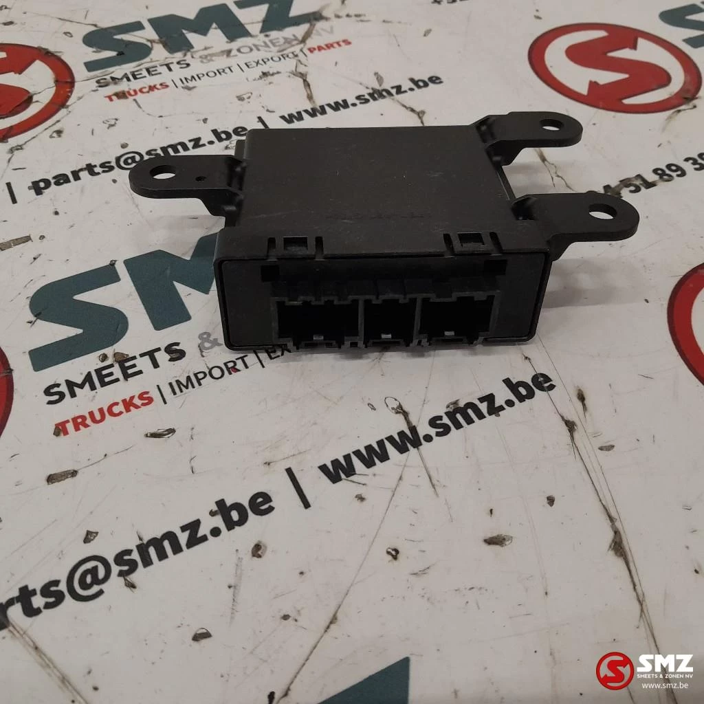 Maserati - ECU parkeersensor regeleenheid Maserati immagine 4