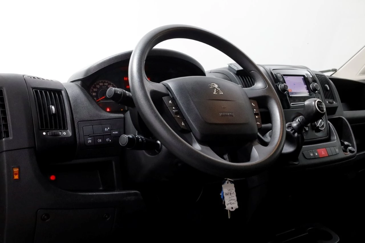 Peugeot Boxer 2019 - 335 2.0 BlueHDI 130pk L2H2 Premium Airco/Navi/Inrichting 10-2019 obrázek 14
