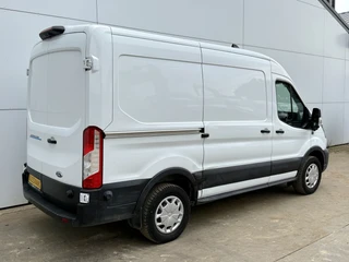 Ford E-Transit 2023 - 68kWh 184PK L2H2 317km WLTP BEV Snelladen 360° Camera Stoelverwarming Cruise control Climate control Carplay Navigatie Parkeersensoren image 2 thumbnail