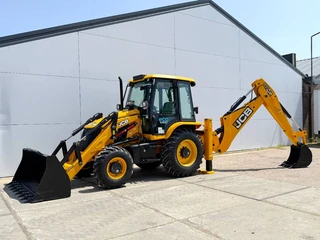 JCB 2026 - 3DX / 3CX Plus 4WD - New / Unused/ Hammer Lines te koop
