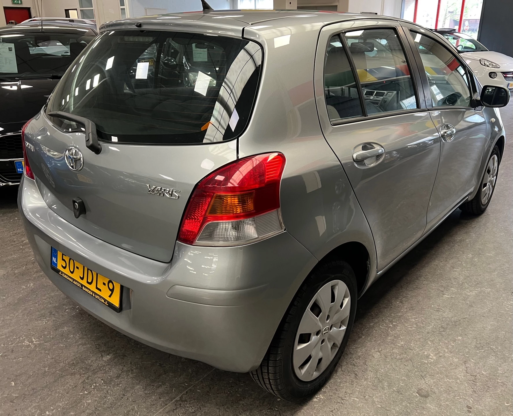 Toyota Yaris 2009 - 1.3 VVTi Aspiration 2e Eigenaar - NAP - Automaat afbeelding 12