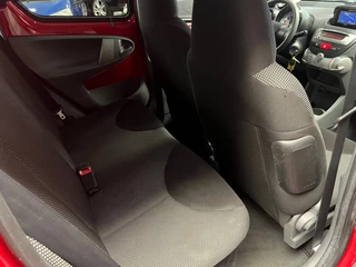 Toyota Aygo 2012 - 1.0-12V Dynamic Navigator - 1e Eigenaar - NAP - NAV - Airco. bild 23