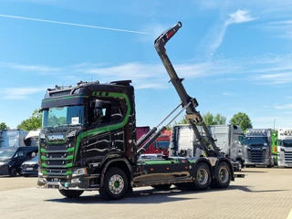 Scania S 2023 - 590S V8 NGS 6x4 - HIAB Multilift 24T - Like new - Retarder - Full air - Leather obrazek 38