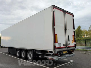 Schmitz Cargobull BLOEMENENUITVOERING MET LAADKLEP 2017 zdjęcie 2 miniatura