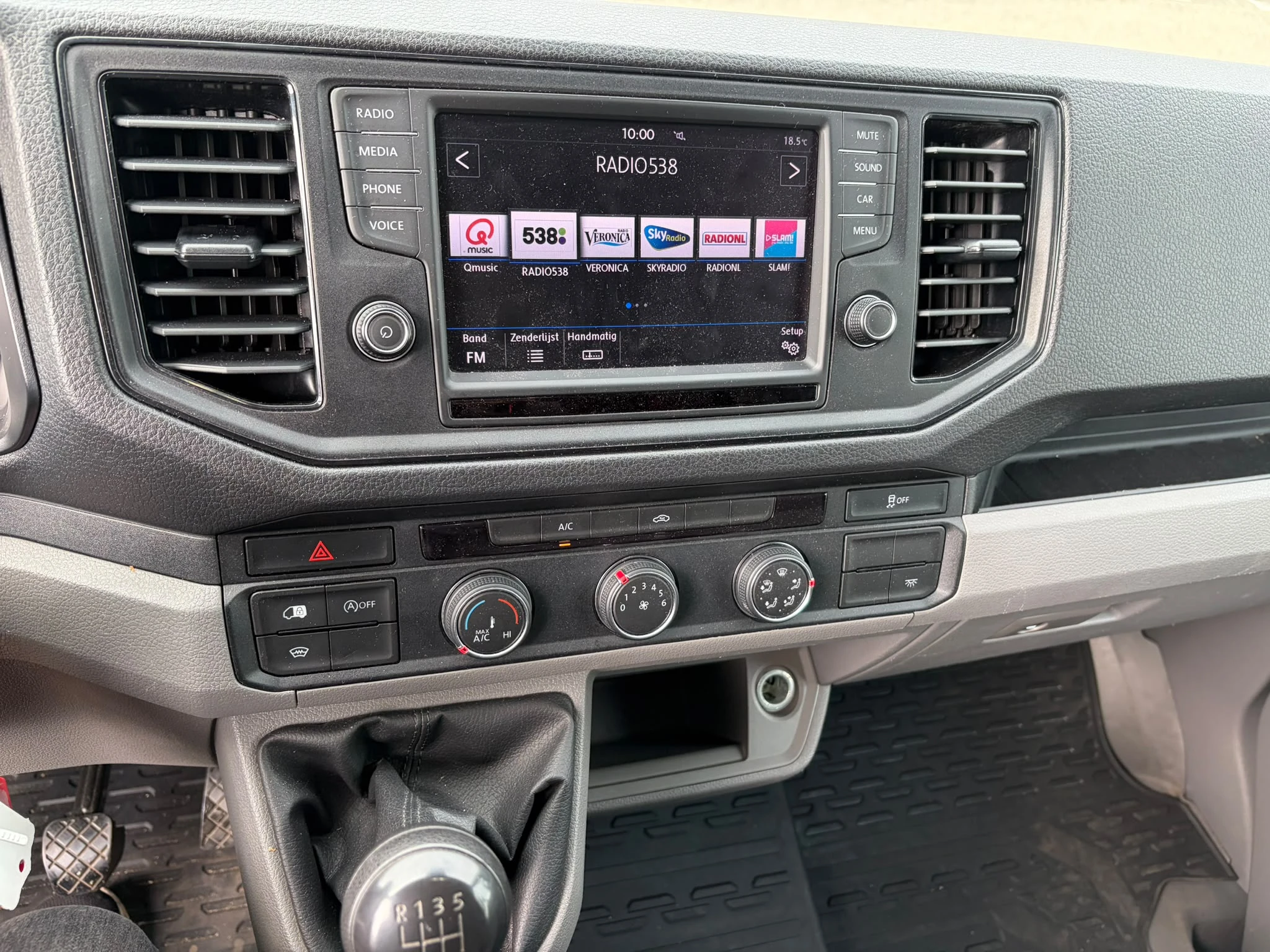 Volkswagen Crafter 2020 - 140pk l3h3 (l2 h2) airco camera 78000km afbeelding 8