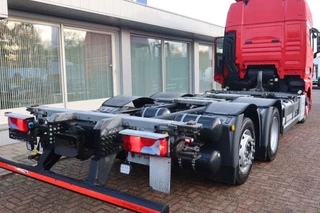 MAN TGX 2022 - 26.510 6x2 Intarder. Volledige luchtvering imagen 3